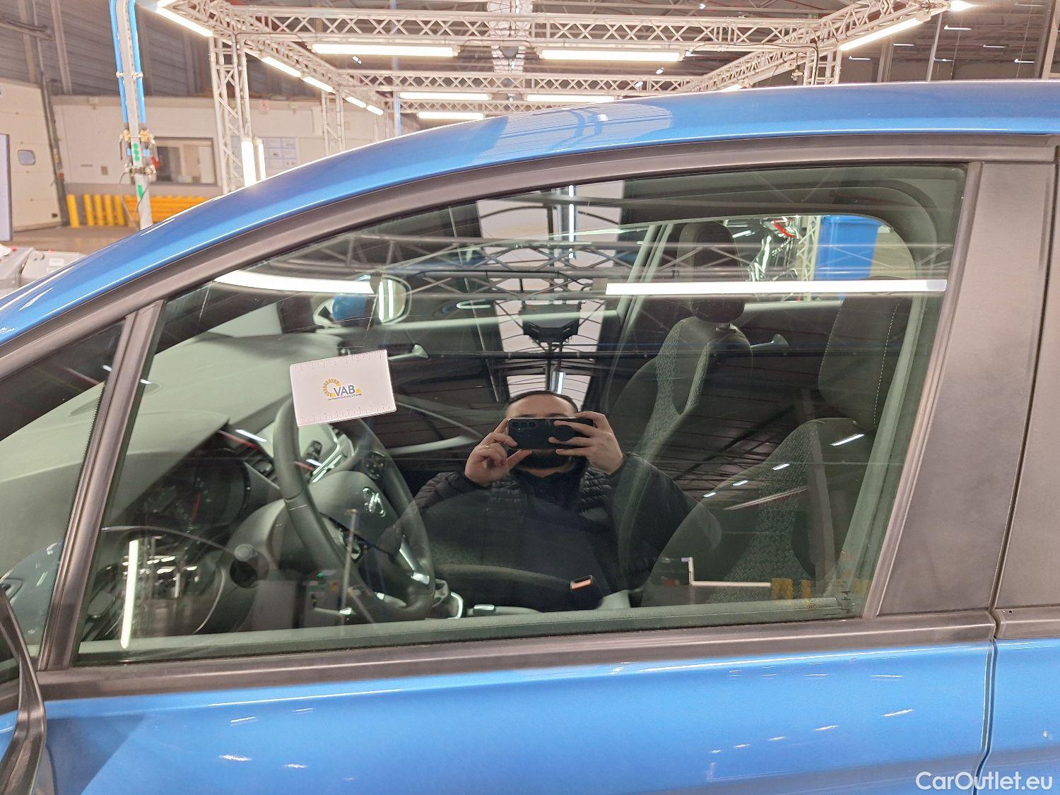  Opel  Crossland Opel,  X '17, Opel  X 1.2 81kW Turbo S/S Edition 5d #41