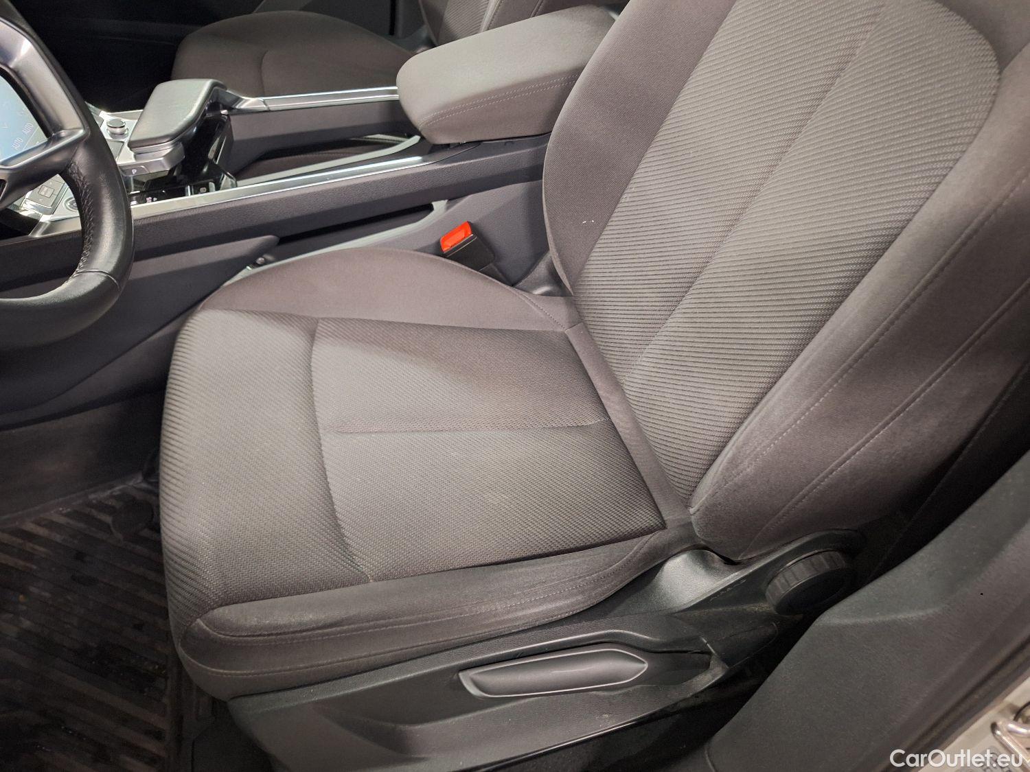  Audi  E-TRON Audi,  SB '19 BEV, Audi  Sportback 50 Quattro S-Line 5d #33