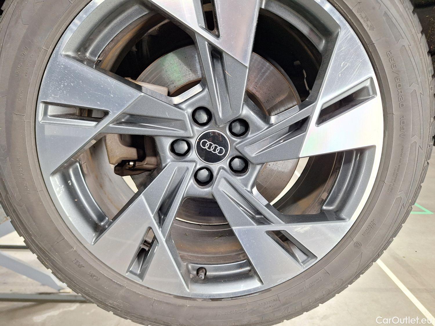  Audi  E-TRON Audi,  SB '19 BEV, Audi  Sportback 50 Quattro S-Line 5d #11