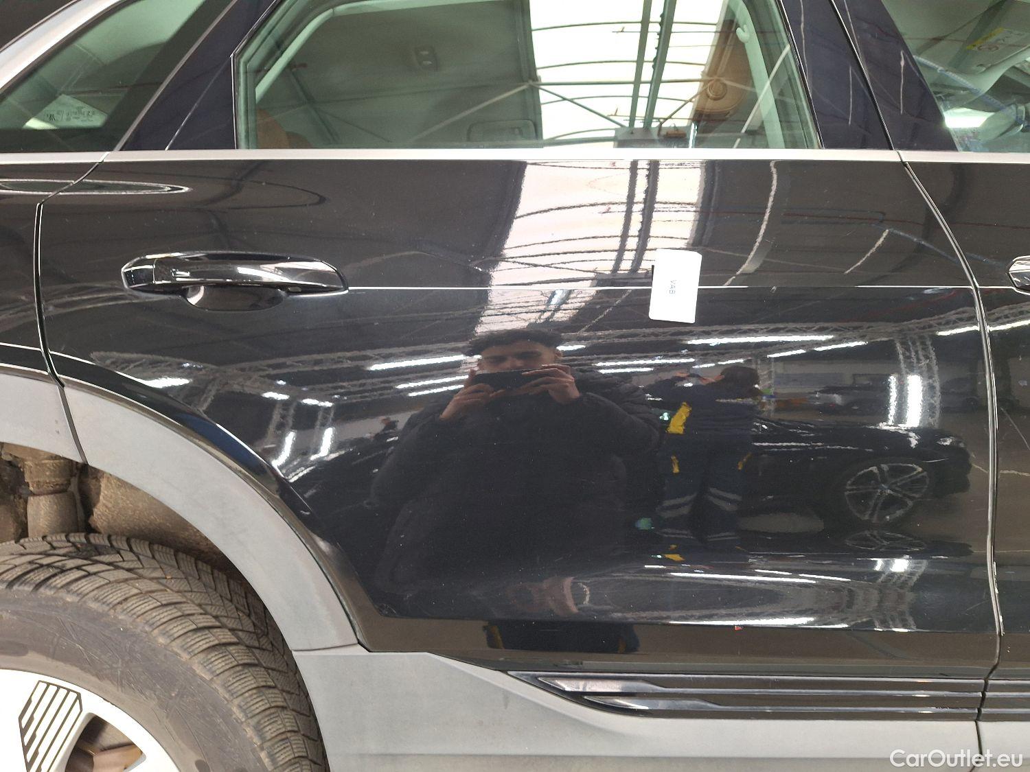  Audi  E-TRON Audi,  '19 BEV, Audi  55 Quattro 5d #7