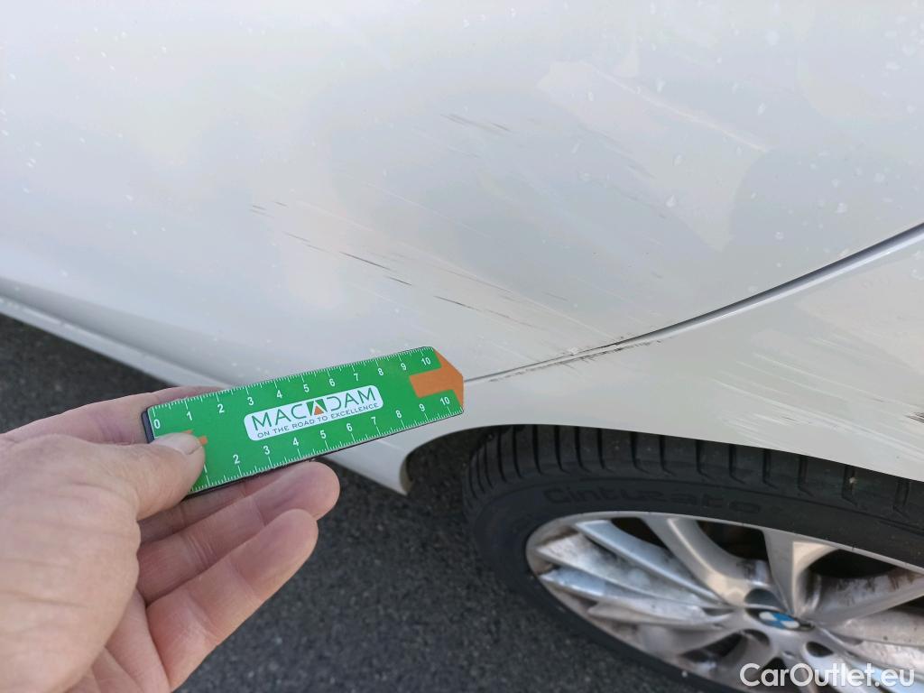  Bmw  Serie 1 BMW  / 2019 / 5P / berlina con portón 118i #6