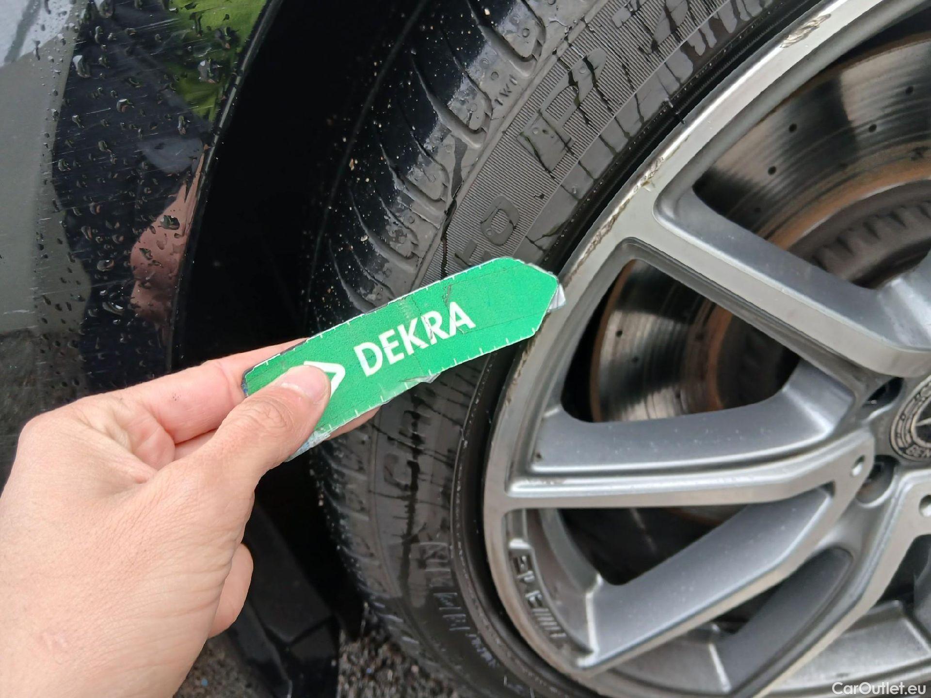  Mercedes  E-Klasse MERCEDES-BENZ Clase E / 2020 / 2P / coupé Coupé E 450 4MATIC #4