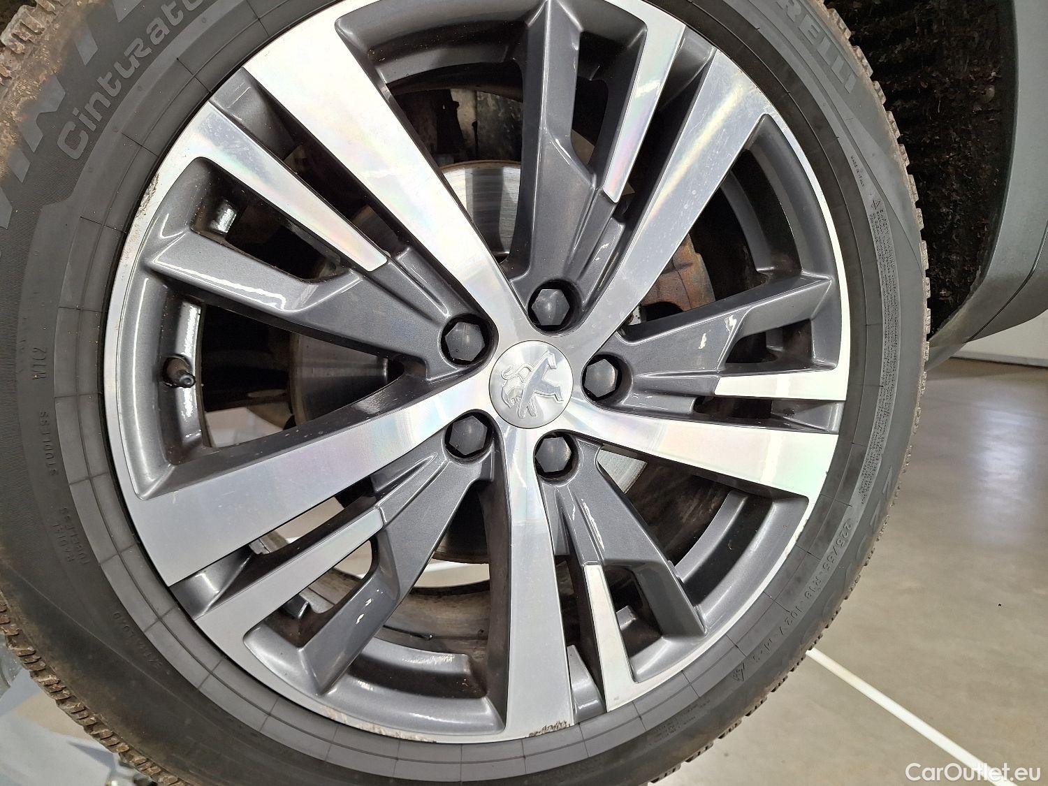  Peugeot  5008 Peugeot,  FL'20, Peugeot  1.5 BlueHDi 96kW S&S EAT8 Allure Pack #1