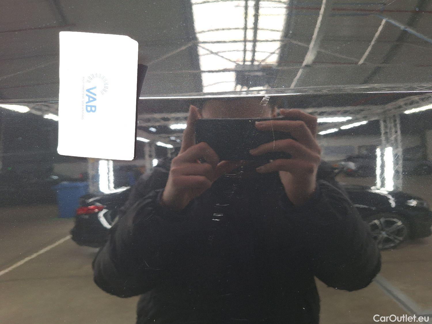  Audi  E-TRON Audi,  '19 BEV, Audi  55 Quattro 5d #8