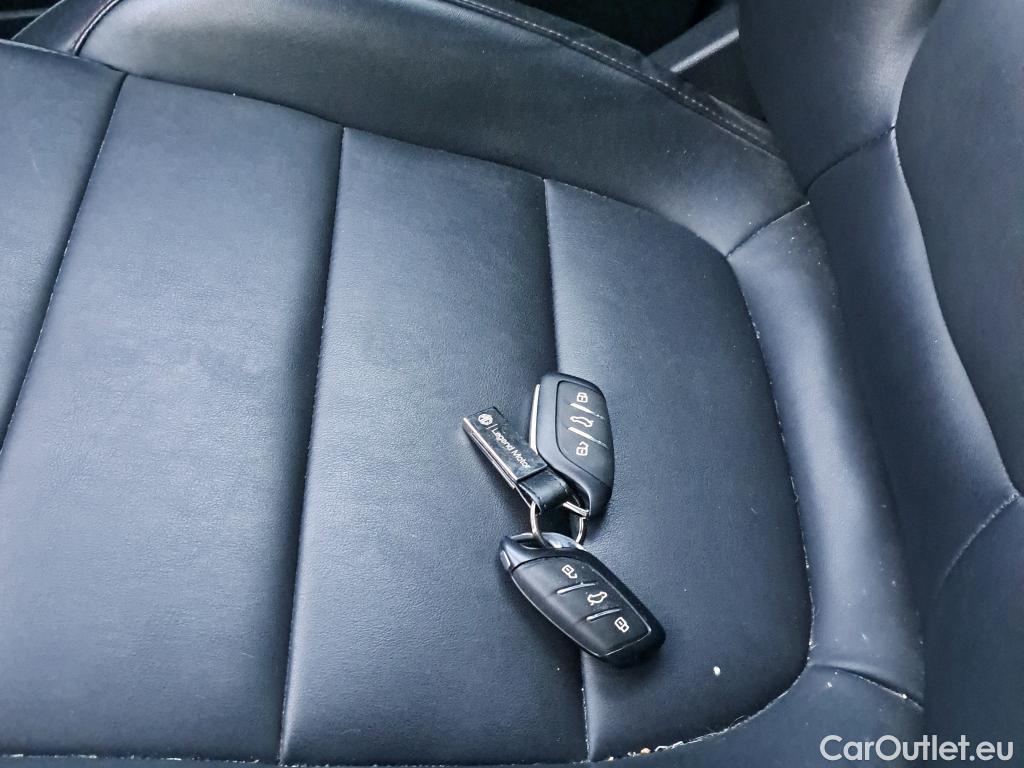  Land Rover  Discovery MG HS / 2023 / 5P / todoterreno 1.5 Turbo GDI Comfort DCT #10