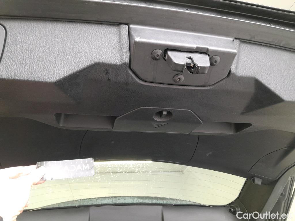  Peugeot  3008 PEUGEOT  / 2020 / 5P / todoterreno 1.5 BlueHDi 96kW (130CV) S&S Active Pack (AC3) #6