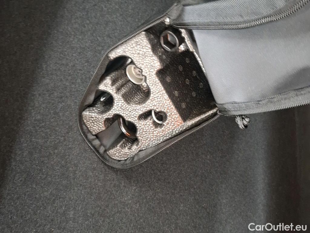  Volkswagen  Tiguan VOLKSWAGEN  / 2020 / 5P / SUV 2.0 TDI 150 DSG7 R-Line #15