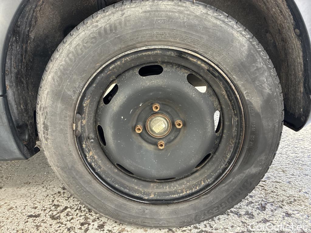  Citroen  C3  Société Feel Nav 1.2 PureTech 80CV BVM5 E6d #2