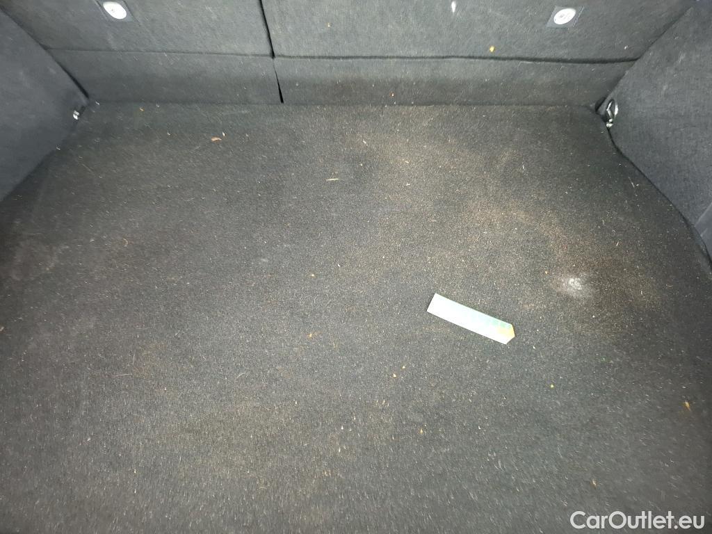  Toyota  C-HR TOYOTA  / 2016 / 5P / SUV 2.0 HYBRIDE 184 COLLECTION #13