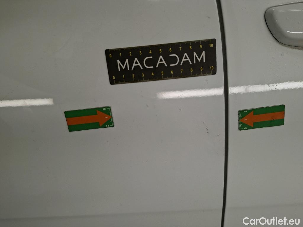  Citroen  C3 CITROEN  5p Berline PureTech 82 BVM Feel Business #9