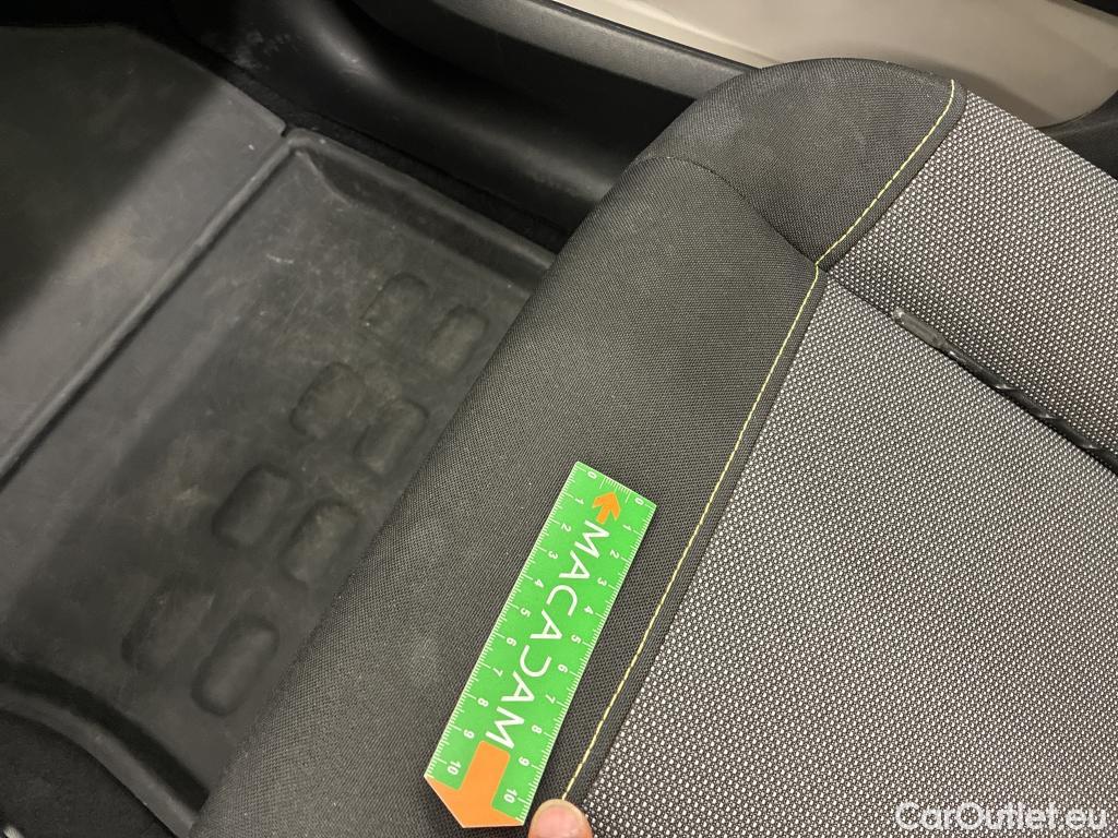  Citroen  C3  Société Feel Nav 1.2 PureTech 80CV BVM5 E6d #4