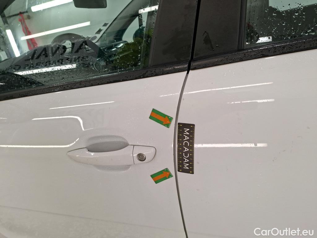  Citroen  C3 CITROEN  5p Berline PureTech 82 BVM Feel Business #2