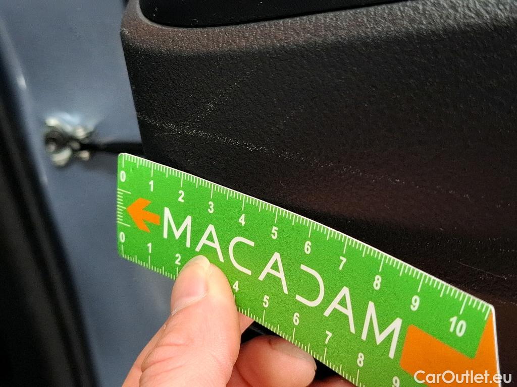  Toyota  C-HR TOYOTA  / 2016 / 5P / SUV 2.0 HYBRIDE 184 COLLECTION #8