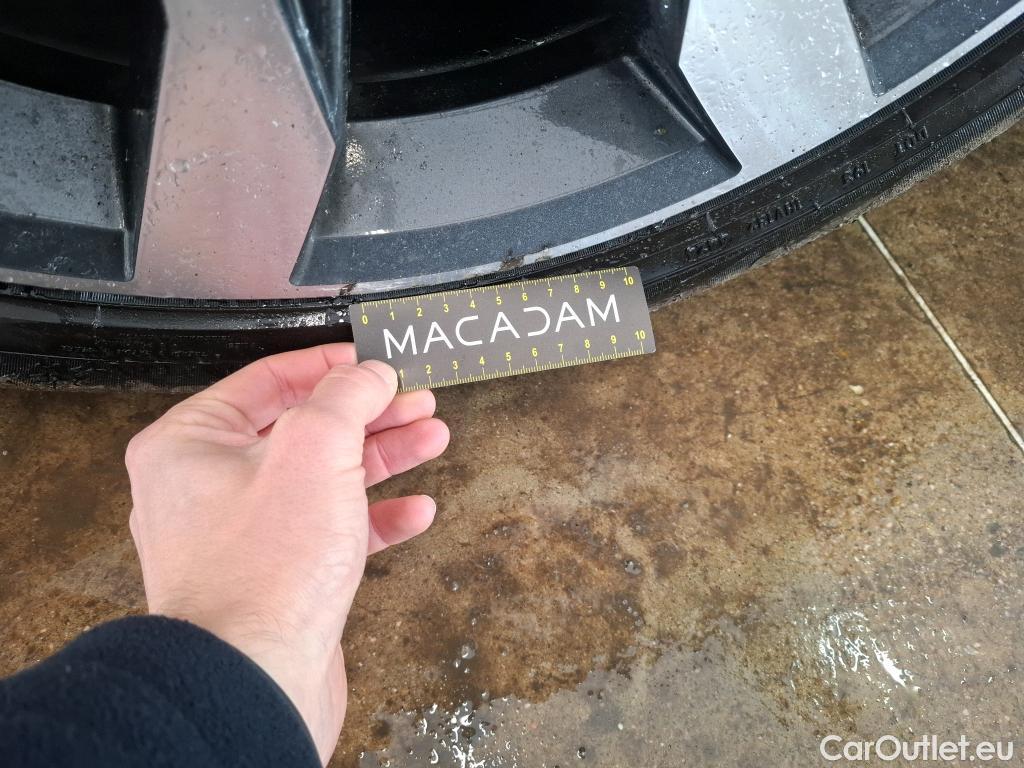  Volkswagen  Tiguan VOLKSWAGEN  / 2020 / 5P / SUV 2.0 TDI 150 DSG7 R-Line #6