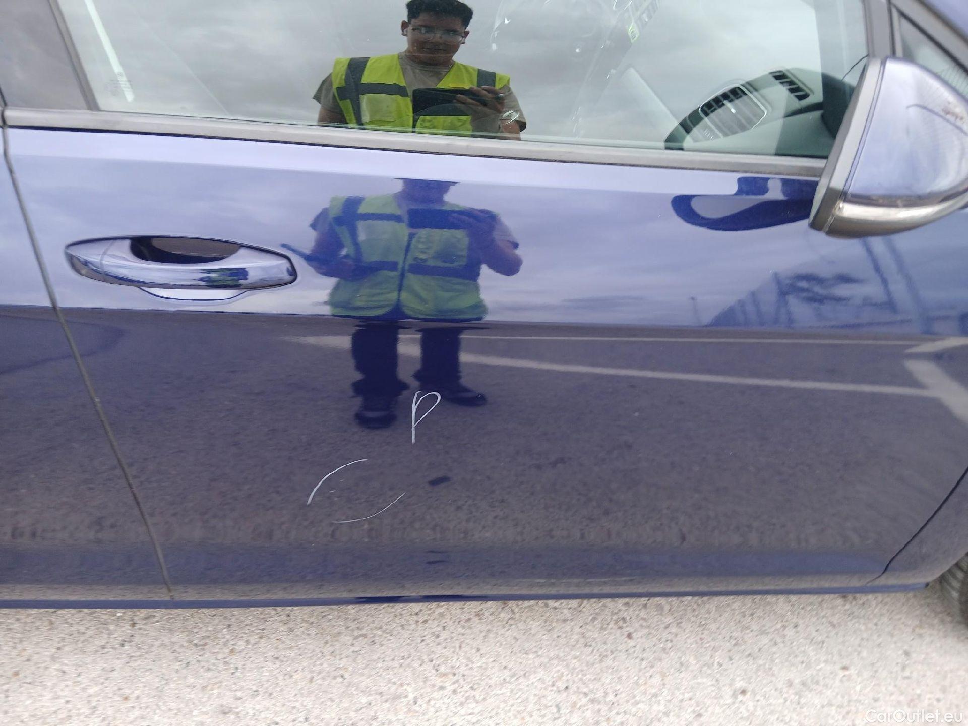  Volkswagen  Golf  VOLKSWAGEN / 2016 / 5P / familiar Last Edition 1.5 TSI 96kW(130CV) Variant #34