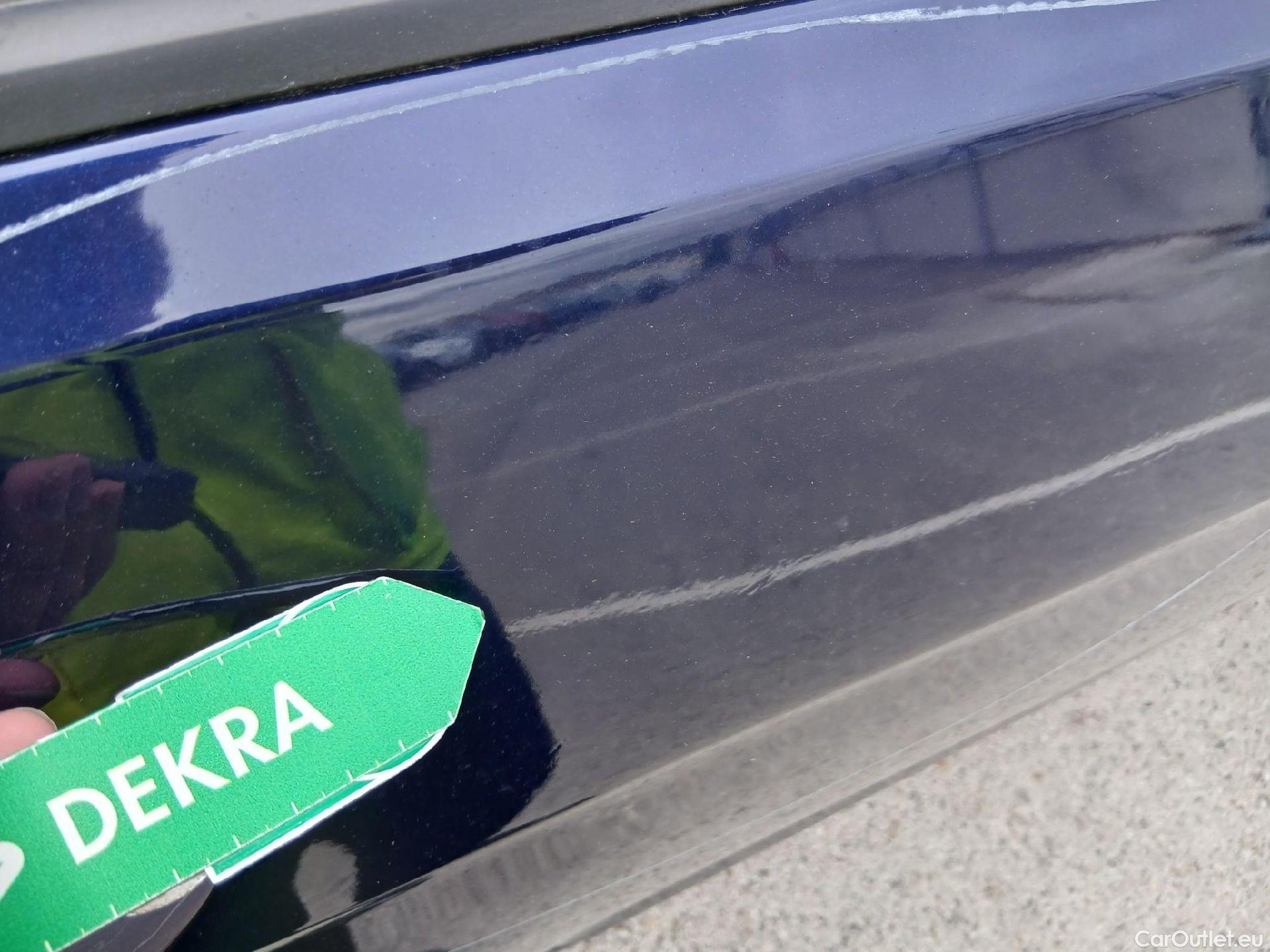  Volkswagen  Golf  VOLKSWAGEN / 2016 / 5P / familiar Last Edition 1.5 TSI 96kW(130CV) Variant #33