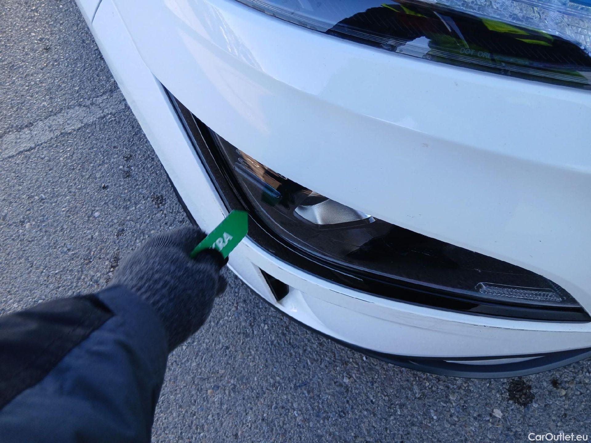  Hyundai  Konna HYUNDAI Kona / 2020 / 5P / todoterreno 100kW EV Maxx #6