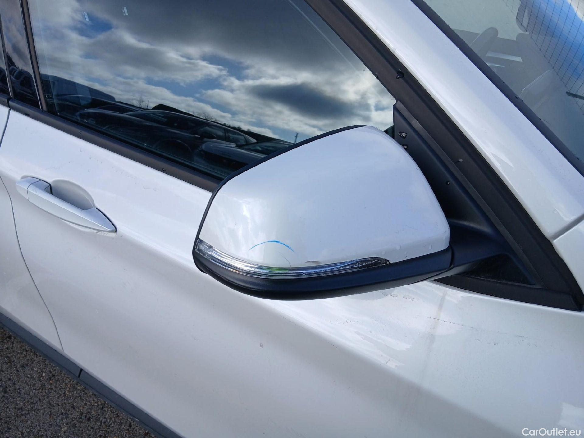  Bmw  X1 BMW  / 2019 / 5P / todoterreno sDrive18dA Corporate (AC4) #26