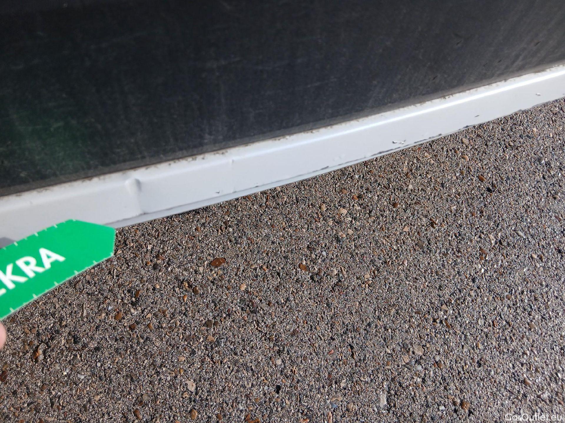  Bmw  X1 BMW  / 2019 / 5P / todoterreno sDrive18dA Corporate (AC4) #23