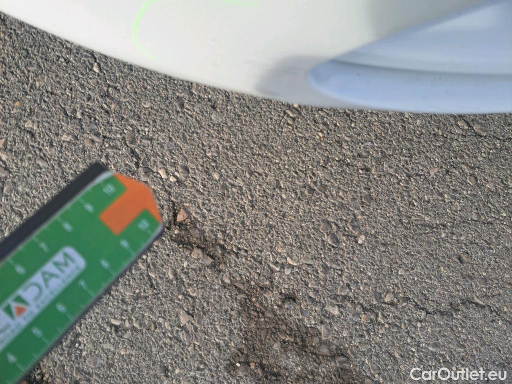  Mercedes  A-Klasse MERCEDES-BENZ Clase A / 2018 / 5P / berlina con portón A 250 e #13