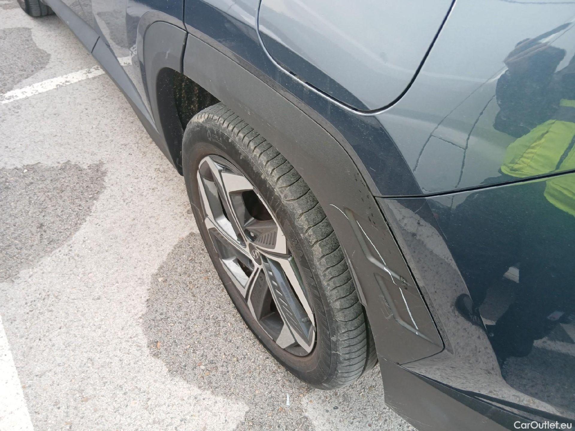  Hyundai  Tucson HYUNDAI  / 2020 / 5P / todoterreno 1.6 TGDI PHEV 195kW Tecno Sky Auto 4x4 #16