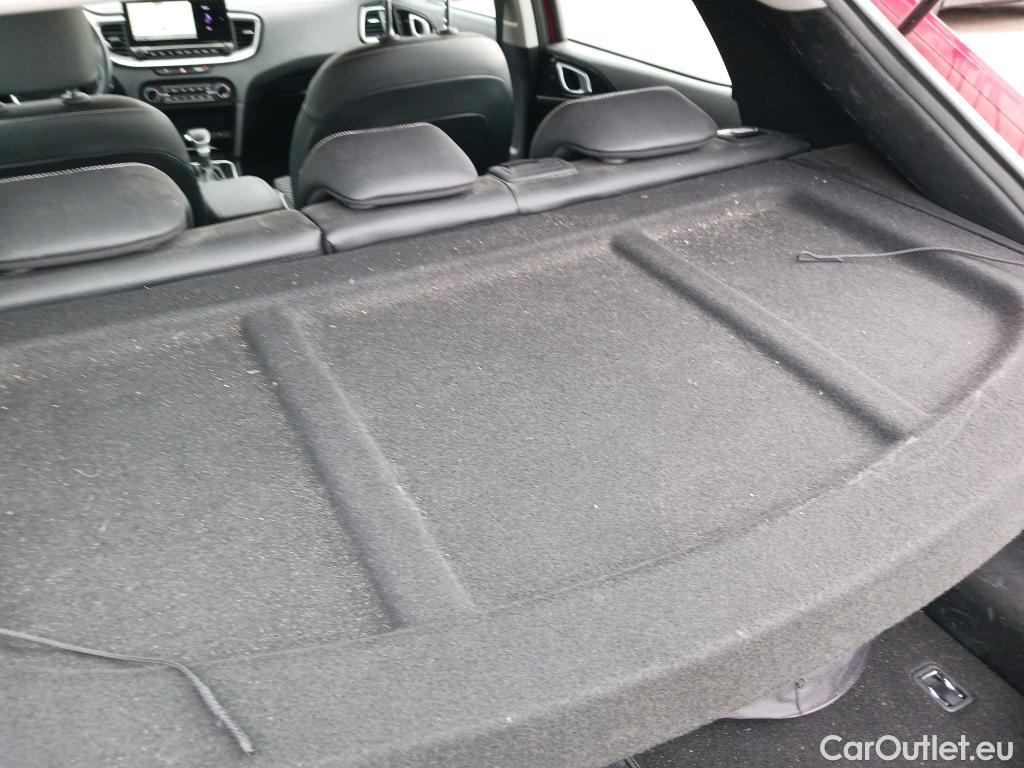  KIA  XCeed KIA  / 2022 / 5P / todoterreno 1.6 GDi PHEV 104kW (141CV) eTech #15