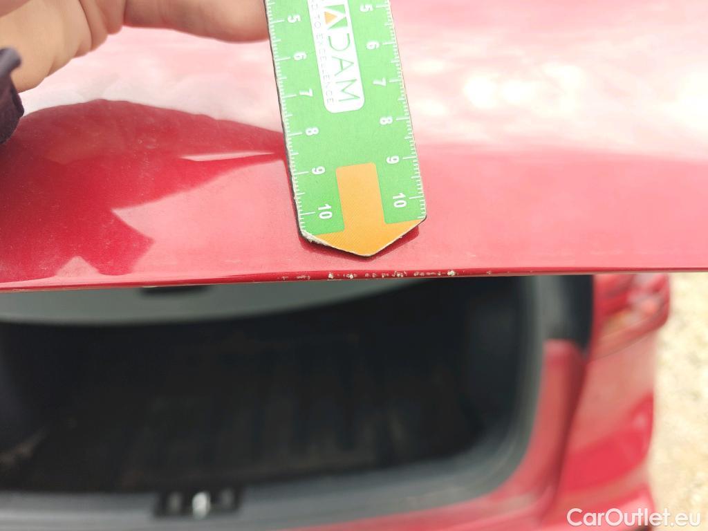  KIA  Niro KIA  / 2019 / 5P / crossover 1.6 GDi HEV 104kW (141CV) Drive #4