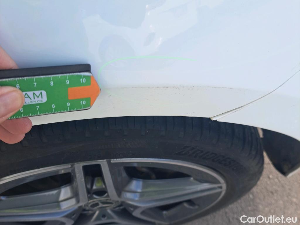  Mercedes  A-Klasse MERCEDES-BENZ Clase A / 2018 / 5P / berlina con portón A 250 e #24