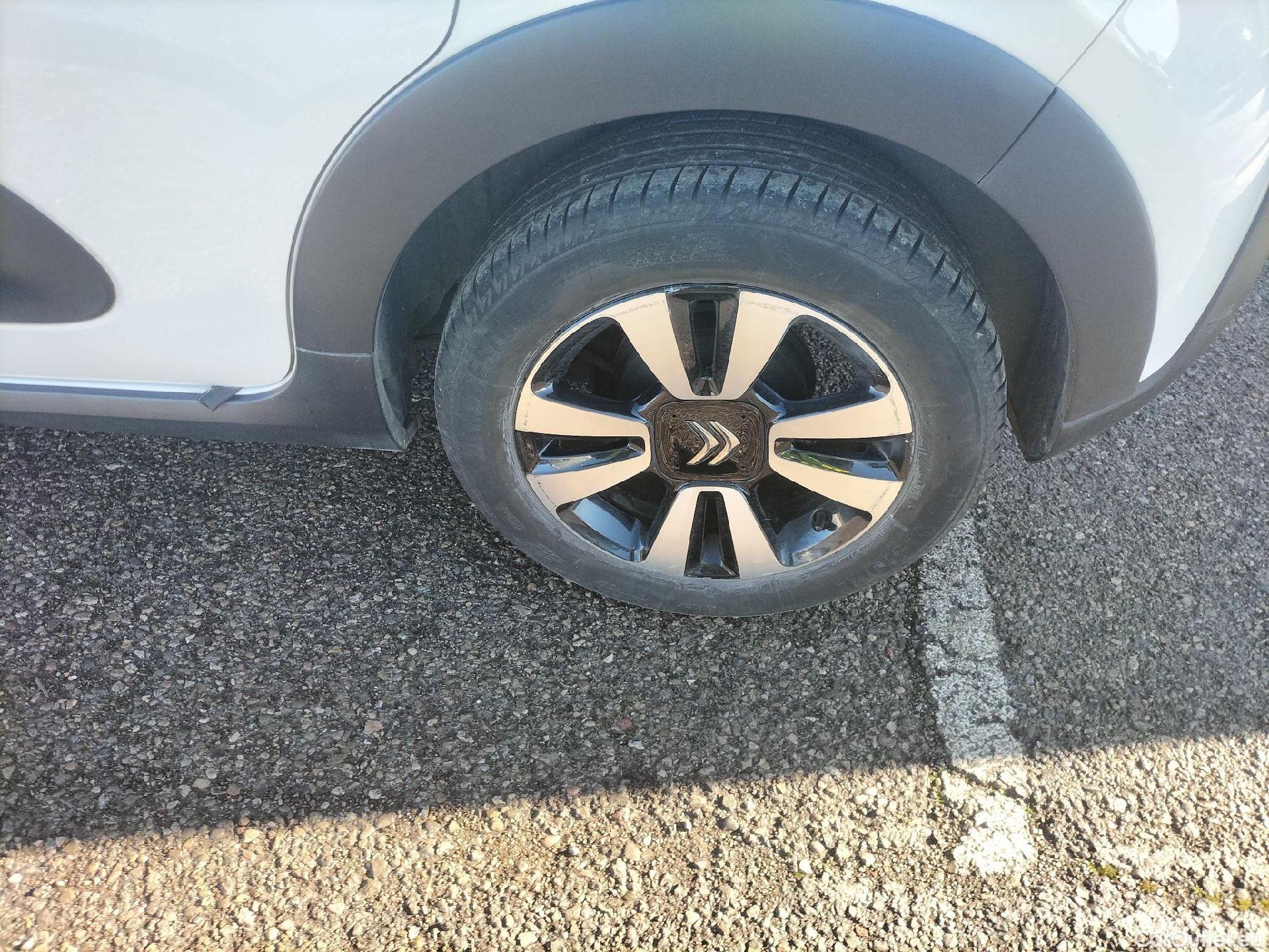  Citroen  C3 CITROEN  / 2020 / 5P / berlina con portón PureTech 60KW (83CV) Feel Pack #22