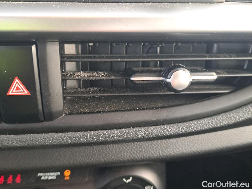  KIA  Picanto KIA  / 2020 / 5P / berlina con portón 1.0 DPi 49kW (67CV) Concept Pack Comfort #33