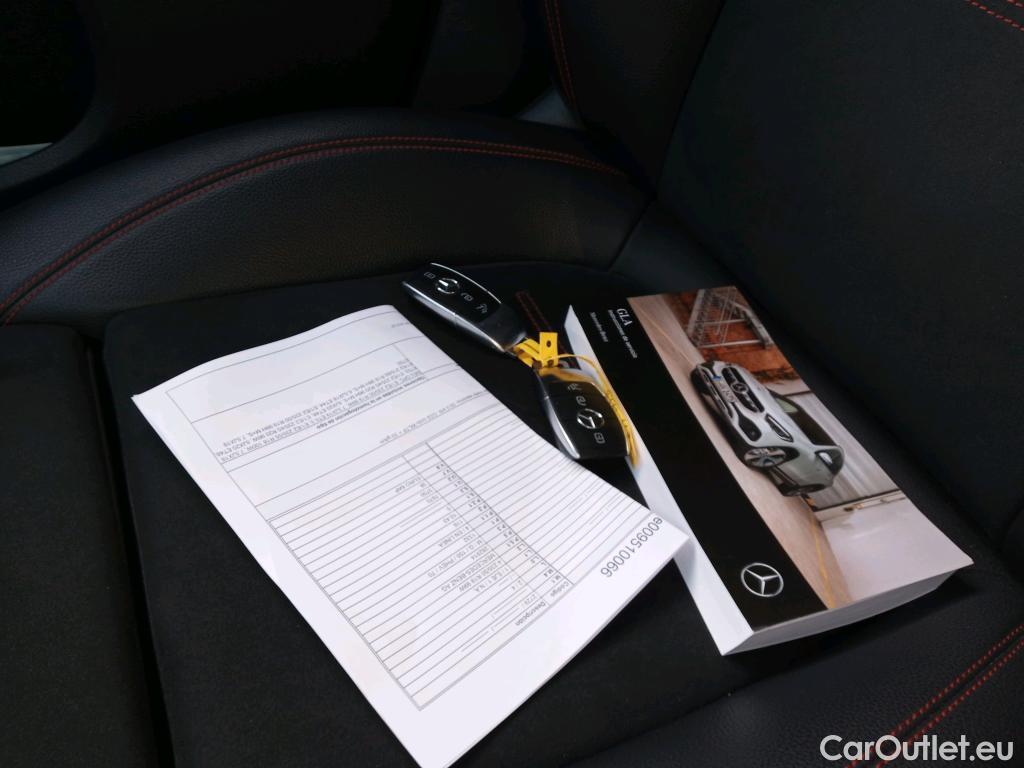  Mercedes  GLA MERCEDES-BENZ  / 2020 / 5P / todoterreno  250 e #20