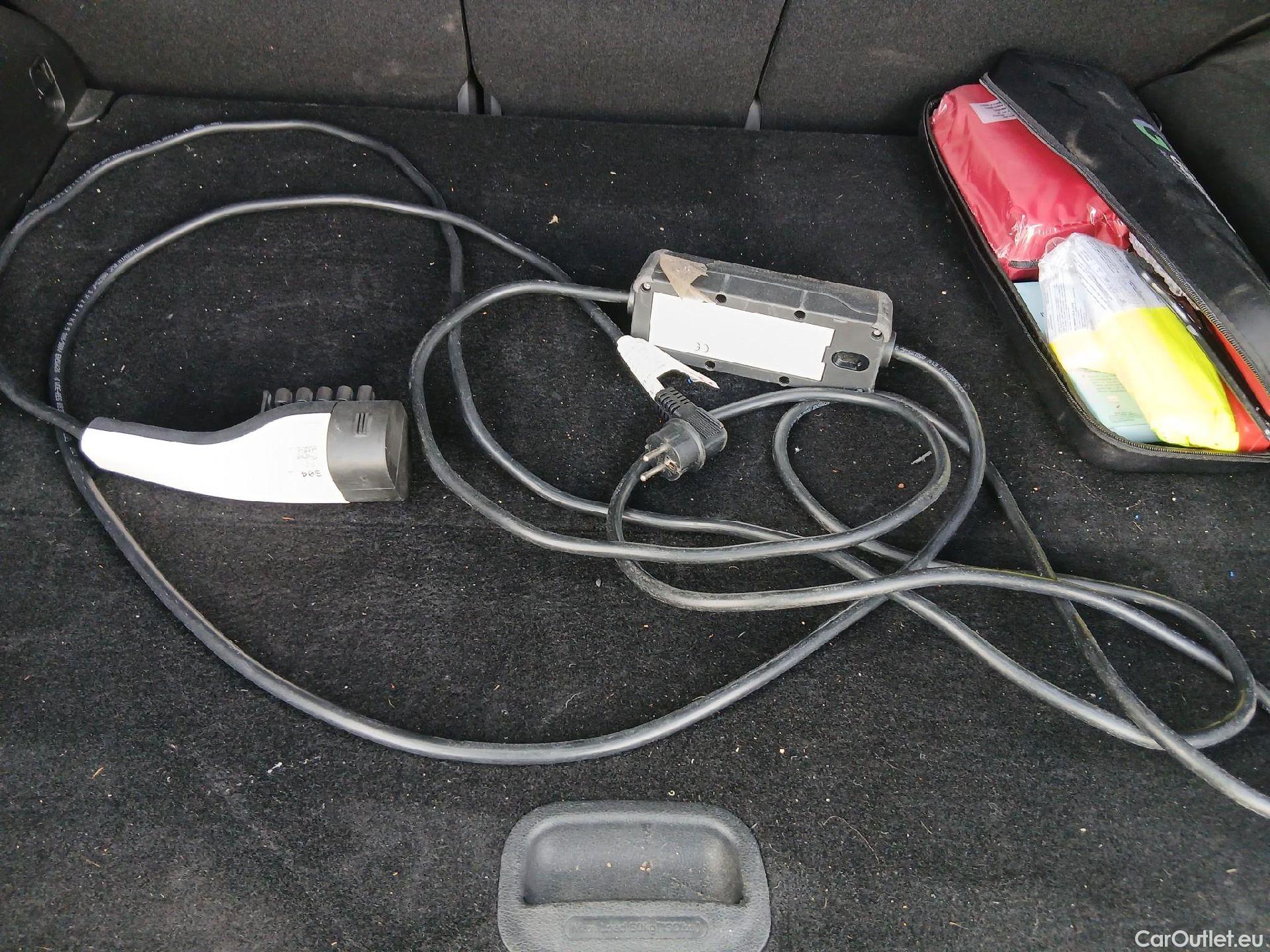  Hyundai  Tucson HYUNDAI  / 2020 / 5P / todoterreno 1.6 TGDI PHEV 195kW Tecno Sky Auto 4x4 #3