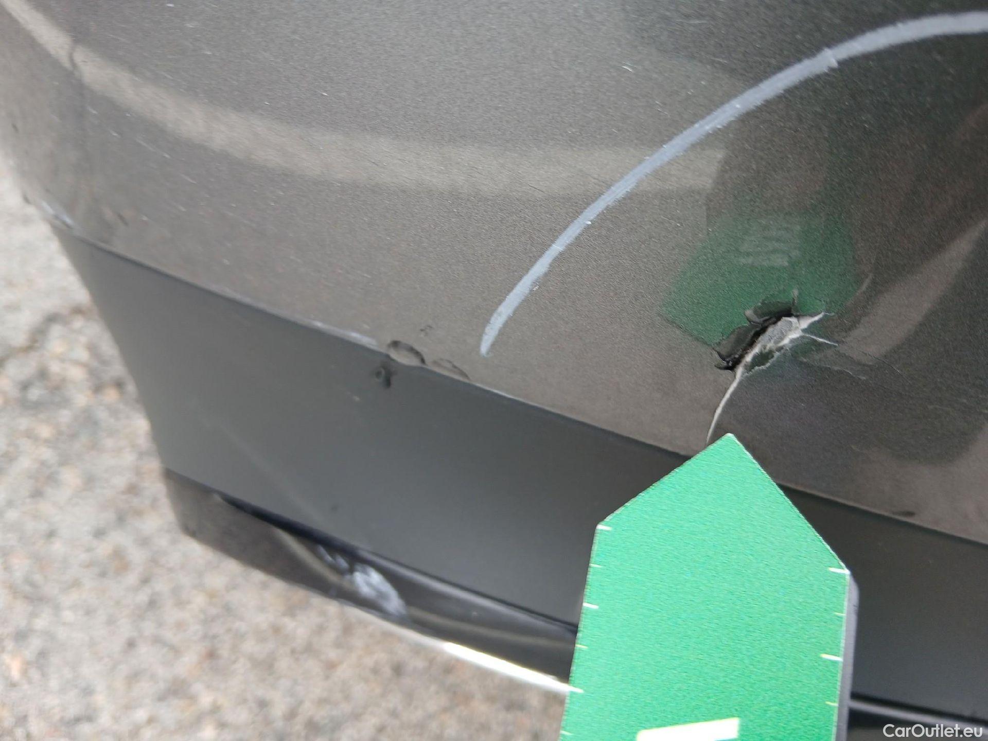  Mercedes  CLA-Klasse MERCEDES-BENZ CLA / 2019 / 4P / coupé CLA 200 #32