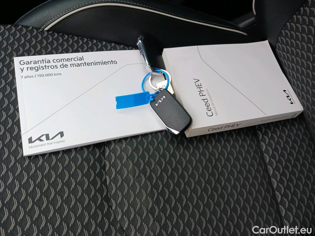  KIA  XCeed KIA  / 2022 / 5P / todoterreno 1.6 GDi PHEV 104kW (141CV) eTech #9