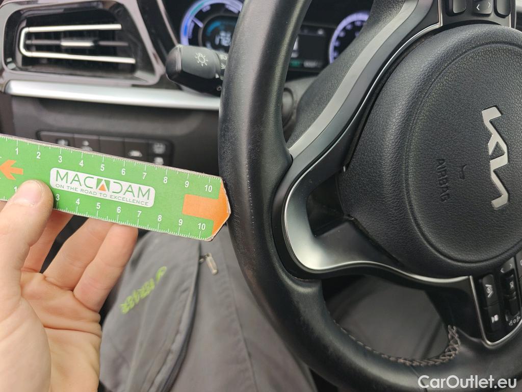  KIA  Niro KIA  / 2019 / 5P / crossover 1.6 GDi HEV 104kW (141CV) Drive #19