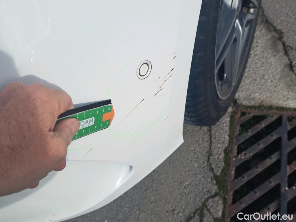  Mercedes  A-Klasse MERCEDES-BENZ Clase A / 2018 / 5P / berlina con portón A 250 e #15