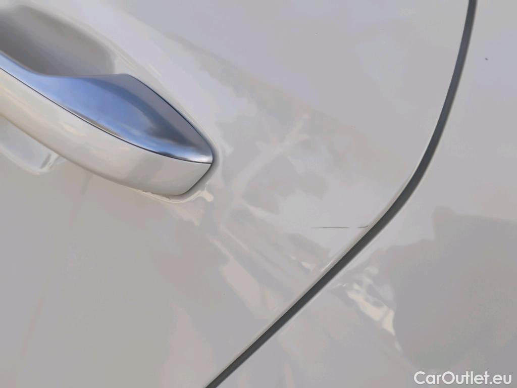  KIA  Sorento KIA  / 2020 / 5P / todoterreno 1.6 T-GDi HEV Emotion 4x2 7pl (P.Luxury) #15