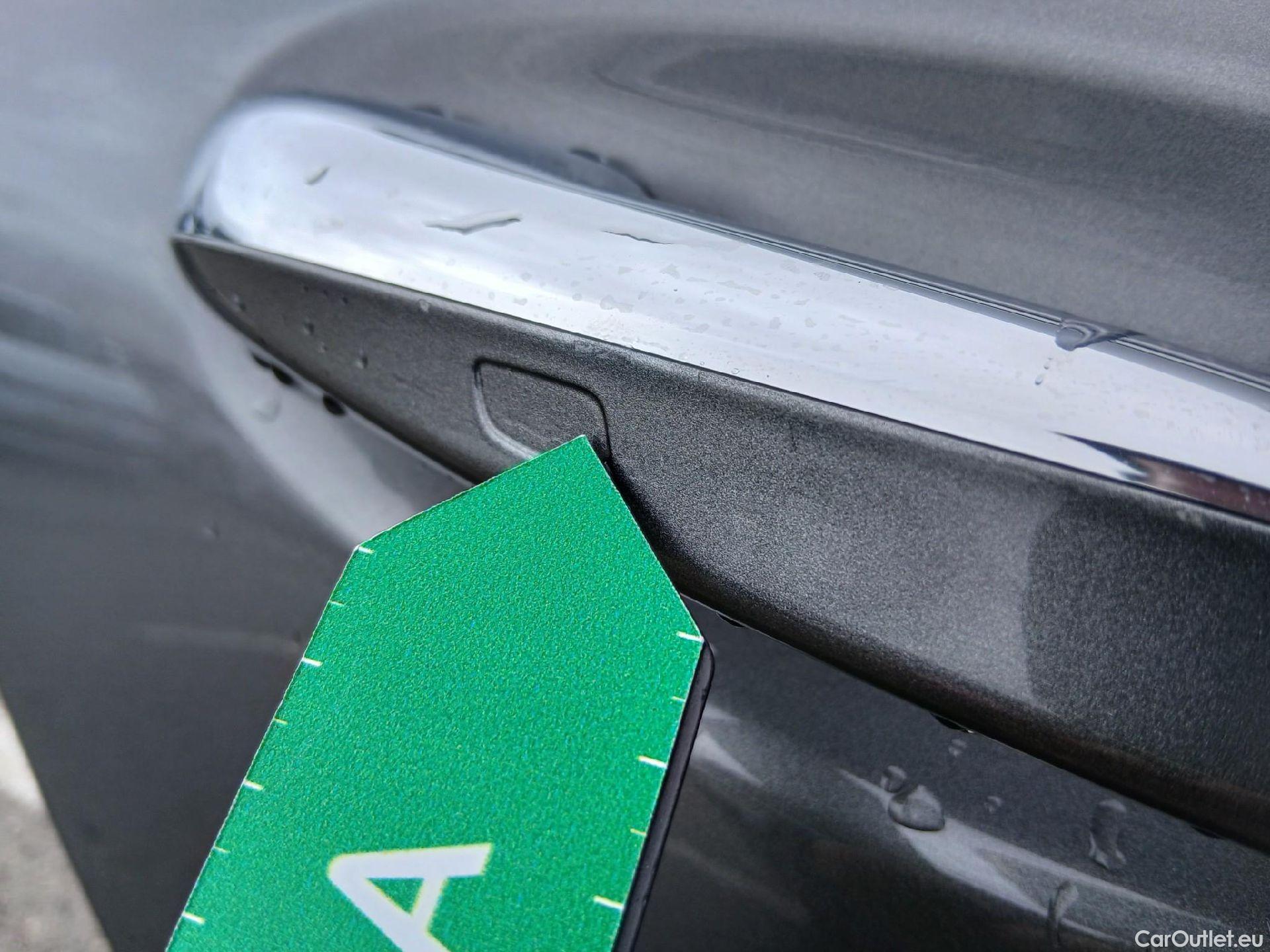  Mercedes  CLA-Klasse MERCEDES-BENZ CLA / 2019 / 4P / coupé CLA 200 #49