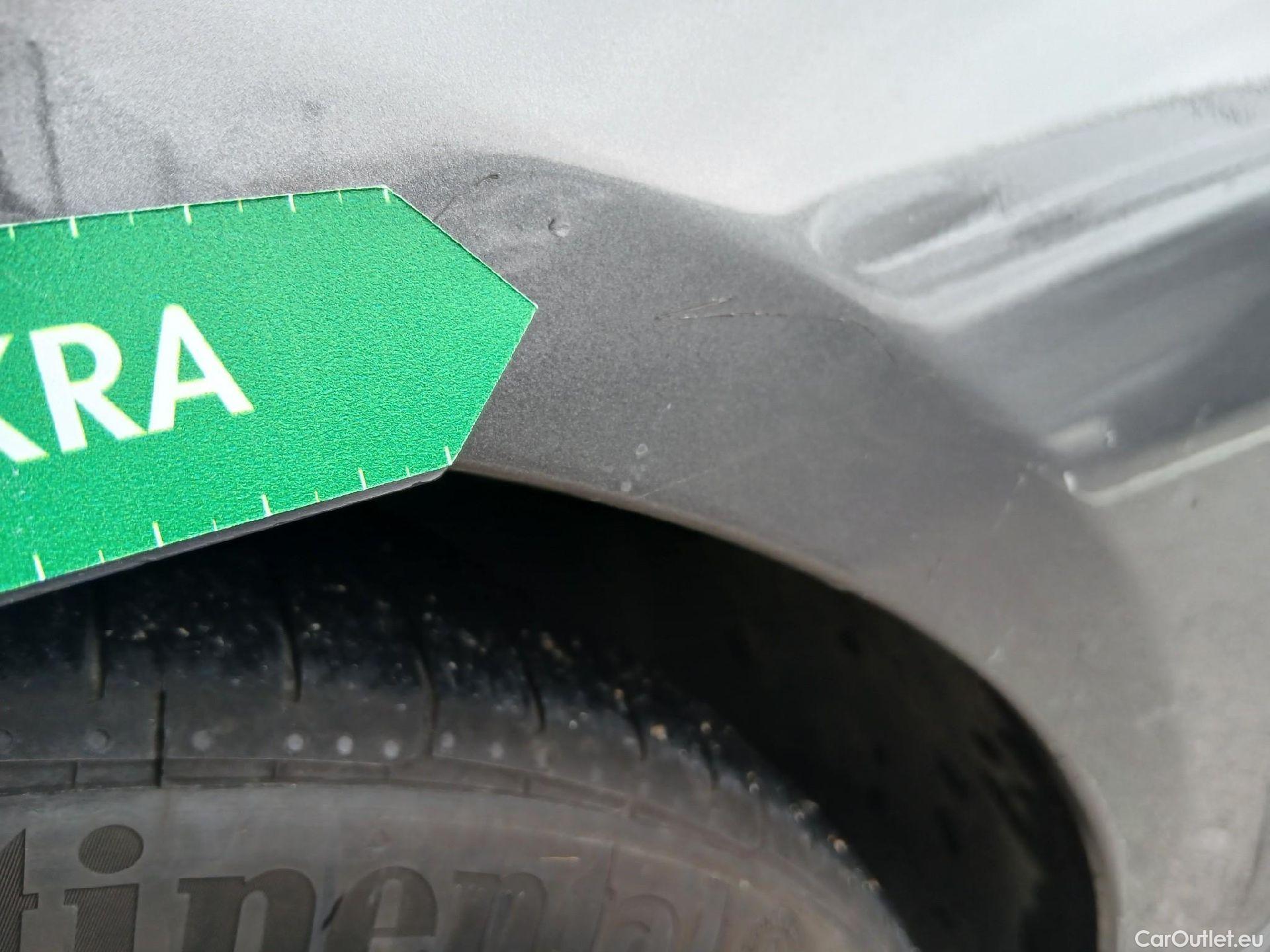  Mercedes  CLA-Klasse MERCEDES-BENZ CLA / 2019 / 4P / coupé CLA 200 #10