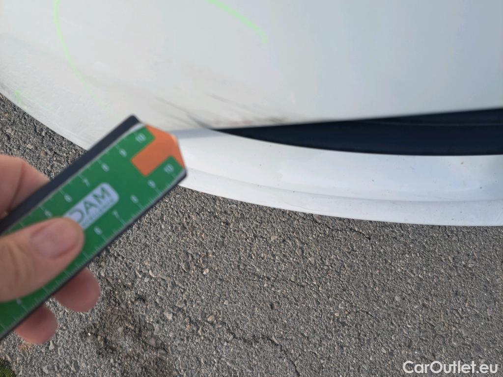  Mercedes  A-Klasse MERCEDES-BENZ Clase A / 2018 / 5P / berlina con portón A 250 e #12