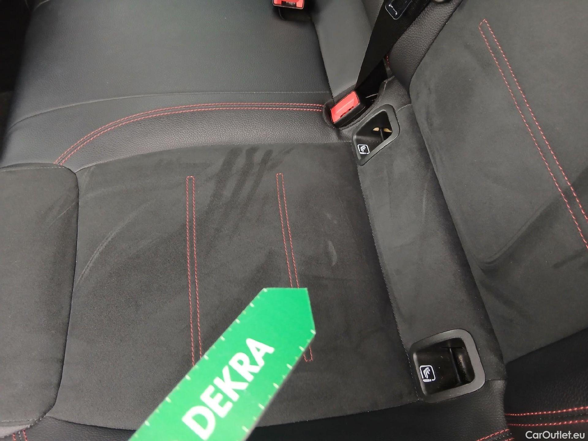  Mercedes  CLA-Klasse MERCEDES-BENZ CLA / 2019 / 4P / coupé CLA 200 #19