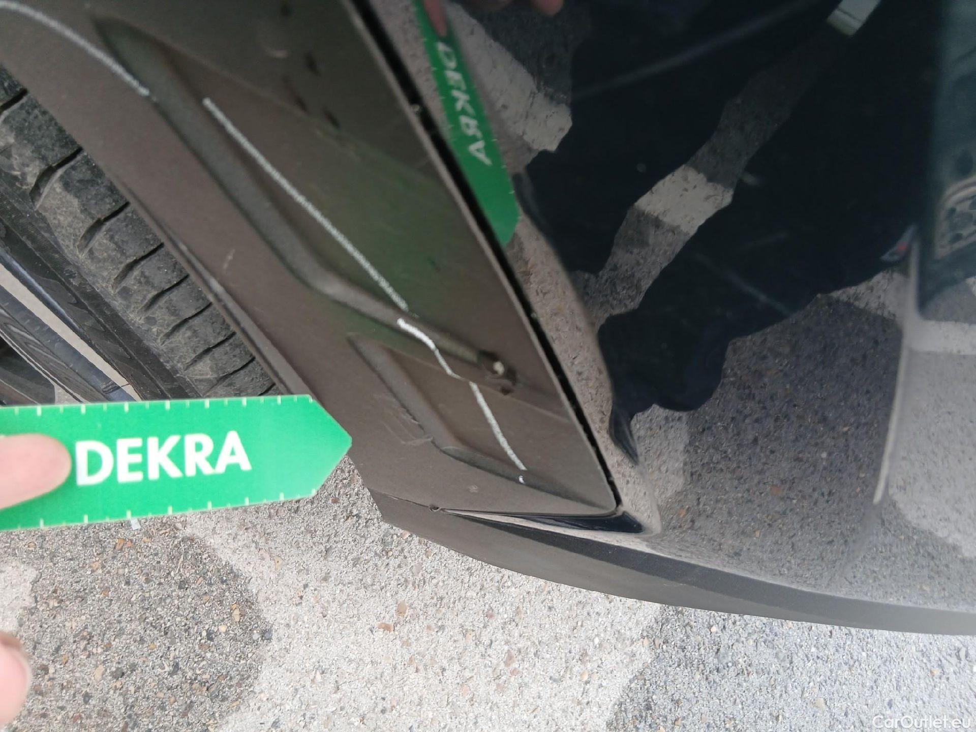  Hyundai  Tucson HYUNDAI  / 2020 / 5P / todoterreno 1.6 TGDI PHEV 195kW Tecno Sky Auto 4x4 #17