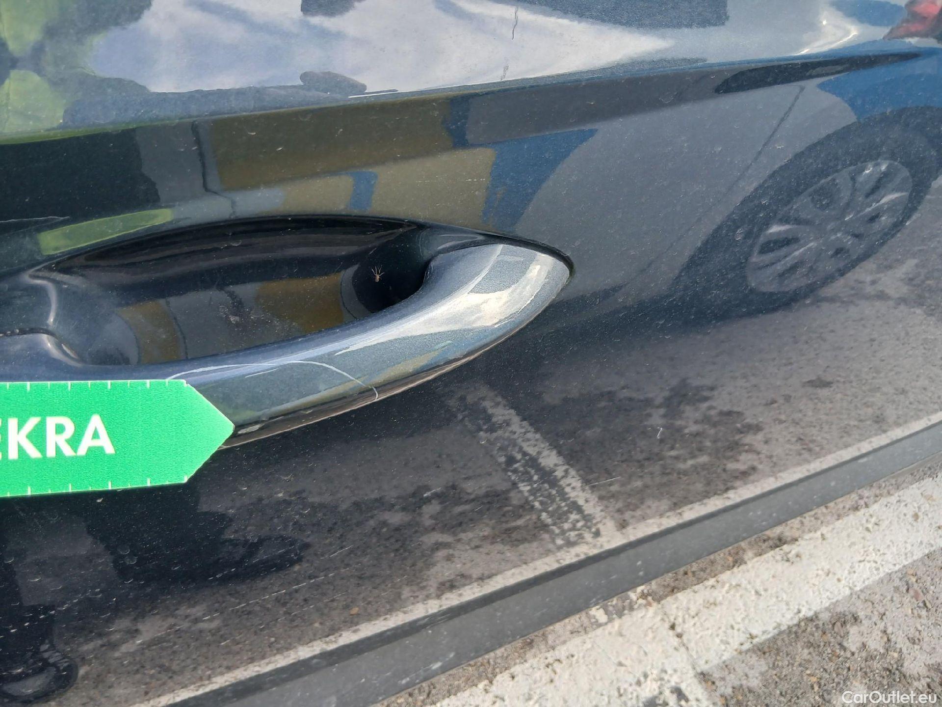  Hyundai  Tucson HYUNDAI  / 2020 / 5P / todoterreno 1.6 TGDI PHEV 195kW Tecno Sky Auto 4x4 #24