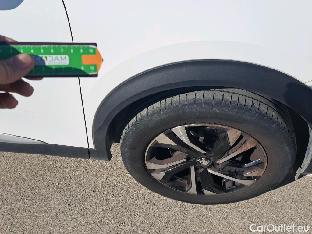  Peugeot  2008 PEUGEOT  / 2019 / 5P / todoterreno Allure BlueHDI 81kW (110CV) #1