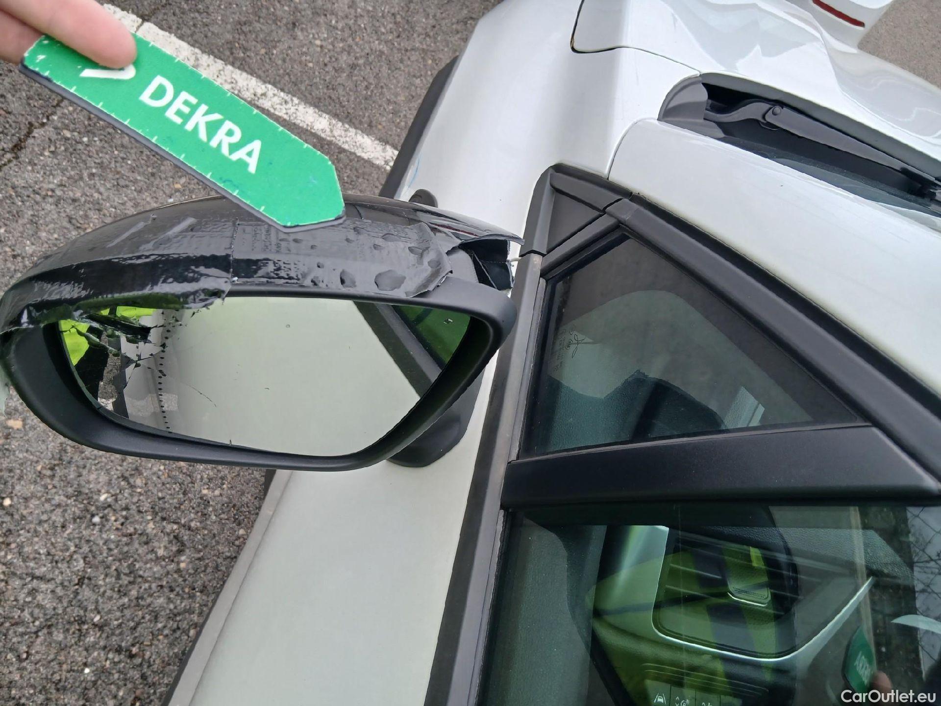  Renault  Captur RENAULT  / 2020 / 5P / todoterreno equilibre TCe 74 kW (100CV) GLP #5