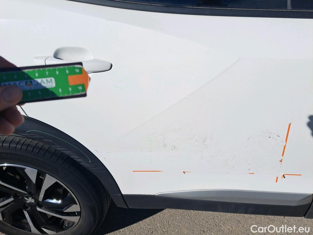  Peugeot  2008 PEUGEOT  / 2019 / 5P / todoterreno Allure BlueHDI 81kW (110CV) #3