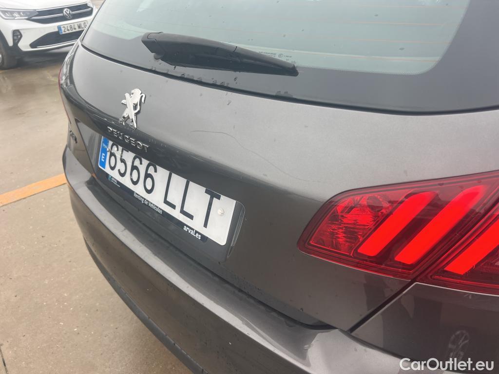  Peugeot  308 PEUGEOT  / 2017 / 5P / berlina con portón 5P Active Pack BlueHDi 100 S&S (AC) #3