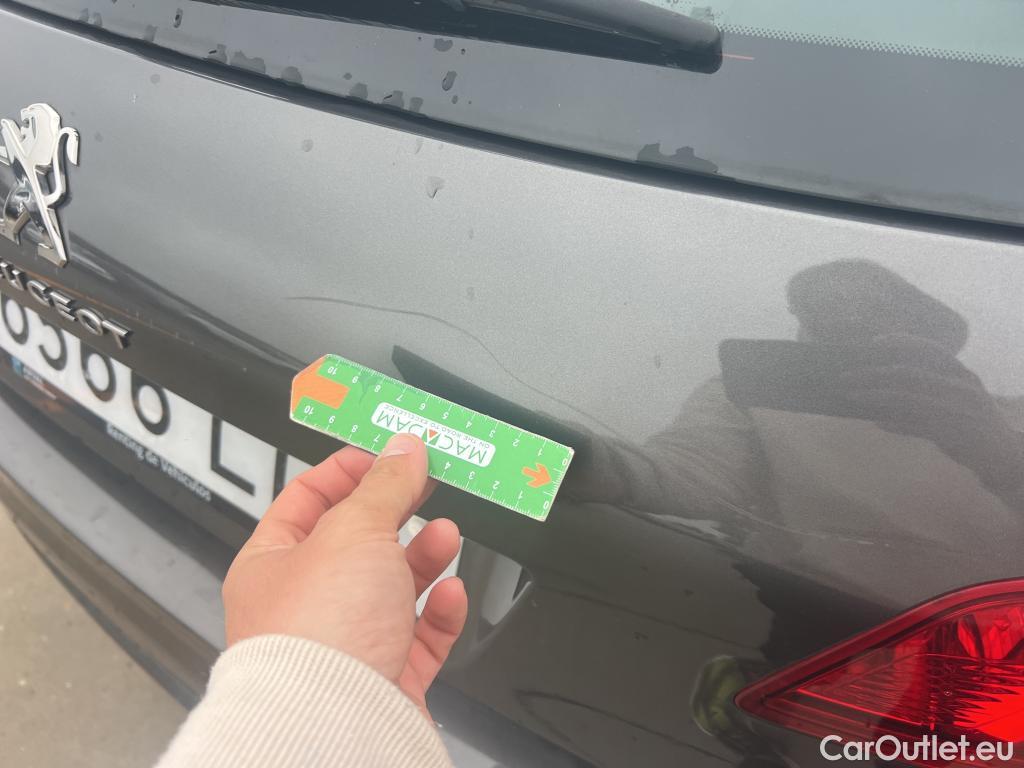  Peugeot  308 PEUGEOT  / 2017 / 5P / berlina con portón 5P Active Pack BlueHDi 100 S&S (AC) #4