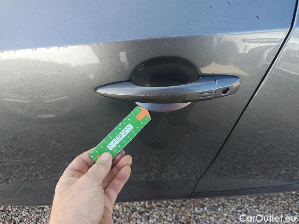  Nissan  Qashqai NISSAN  / 2021 / 5P / todoterreno DIG-T 116kW Xtronic N-Connecta (Skyline) #19