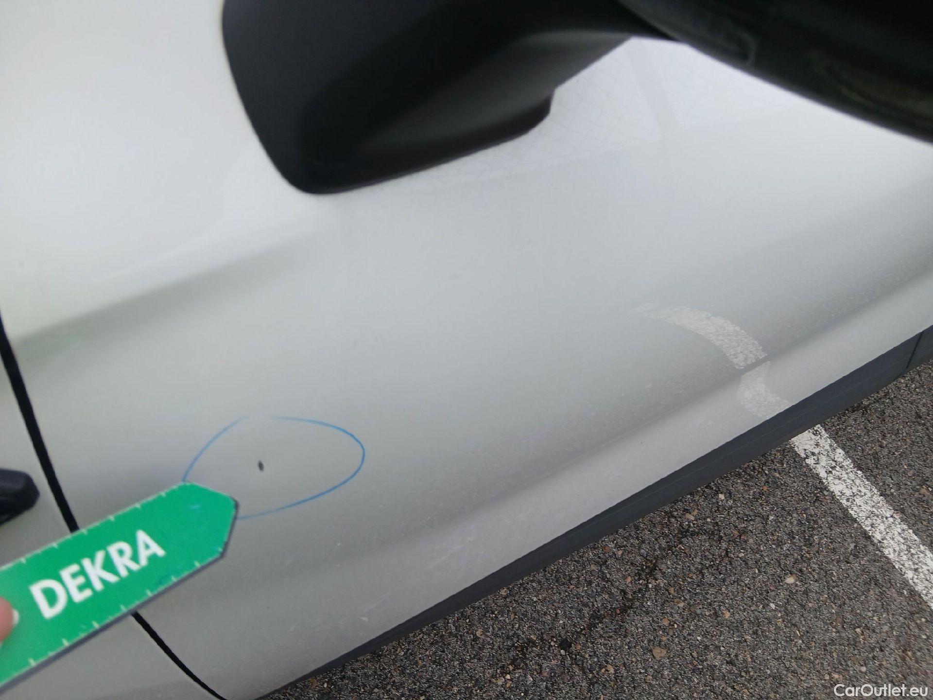  Renault  Captur RENAULT  / 2020 / 5P / todoterreno equilibre TCe 74 kW (100CV) GLP #7